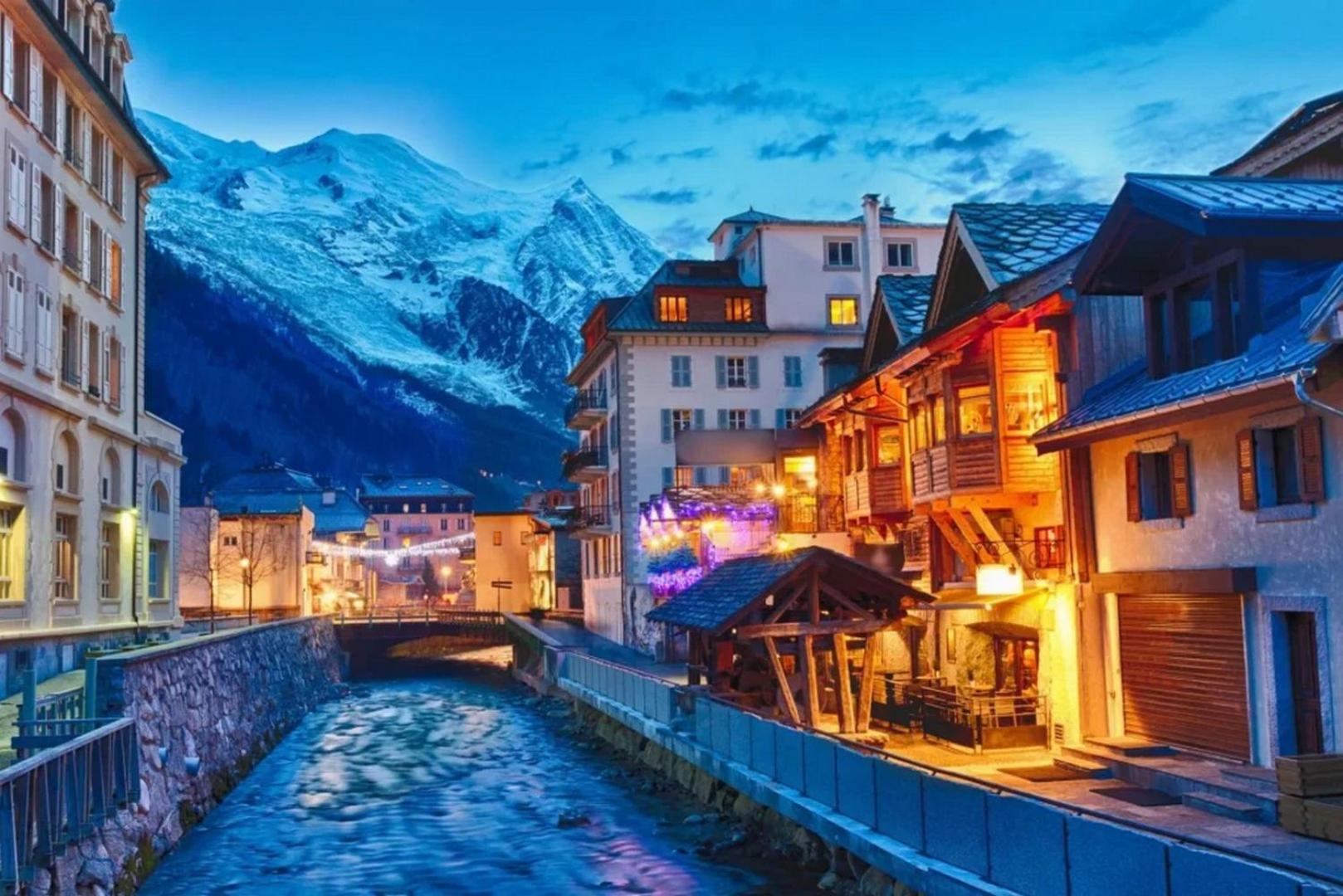 Apartment Midi Loft - A Central Chamonix Mountain Haven Exteriör bild